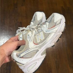 Women’s White 530 and New Balances